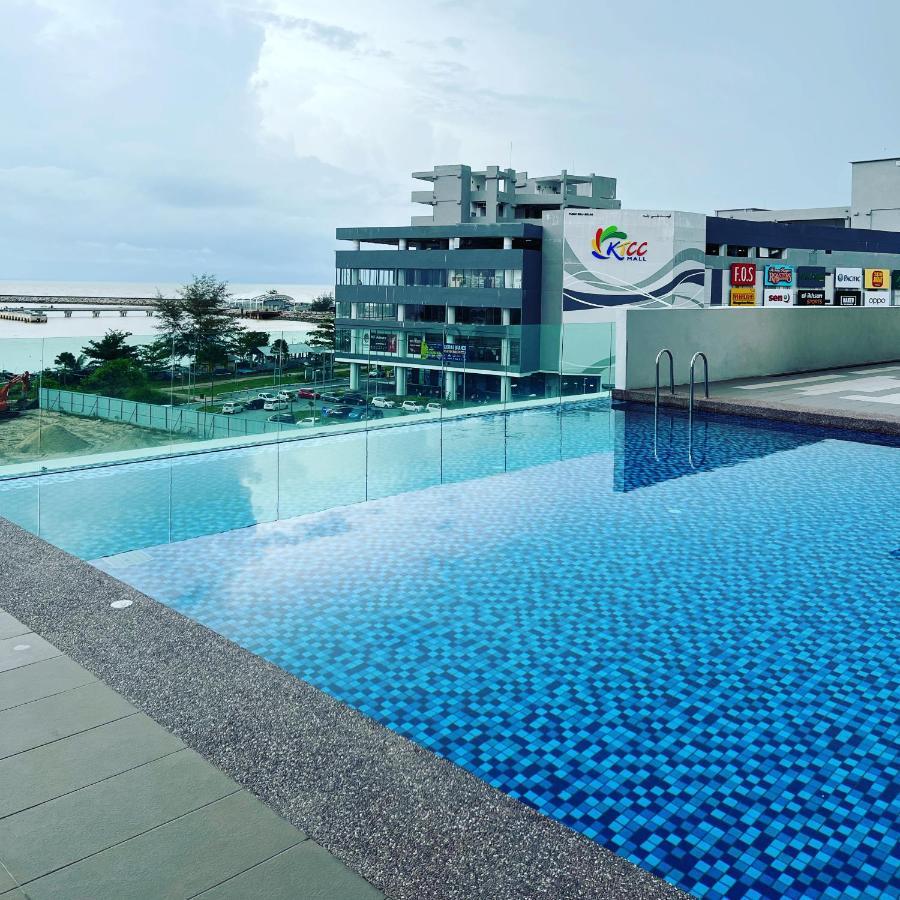 Ureshii Homestay Ladang Tanjung Kuala Terengganu With Pool Екстериор снимка
